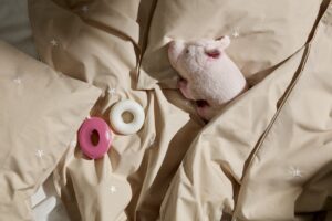 Daisy Sengetøj Junior 100x140 cm Sand/hvid