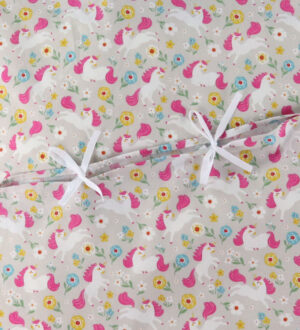 Nørgaard Madsens Sengetøj - Baby - Beige m. Enhjørninger