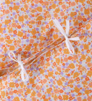 Nørgaard Madsens Sengetøj - Baby - Blomsterflor i Orange/Lilla